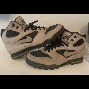 Vintage Nike Boots